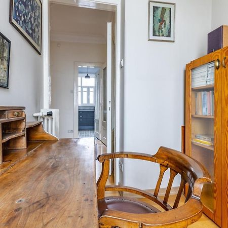 Flat With Balcony And Bosphorus View In Beyoglu Leilighet Istanbul Eksteriør bilde